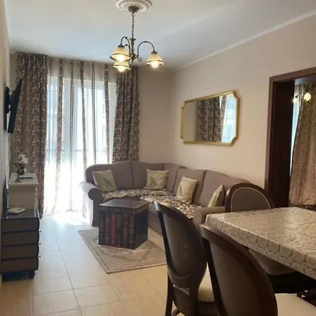 Dawn Park Deluxe 2* Napospart