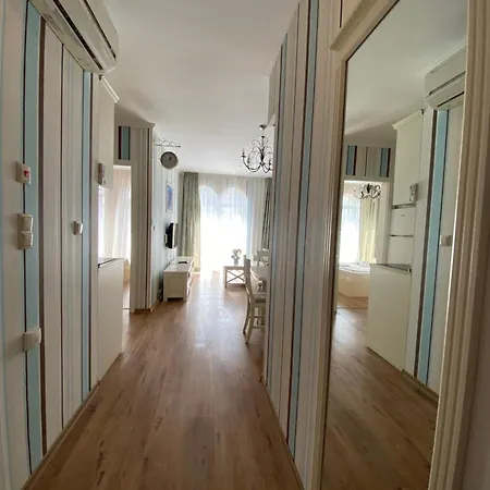 Apartmanhotel Dawn Park Deluxe 2*