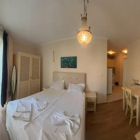 Dawn Park Deluxe Apartmanhotel