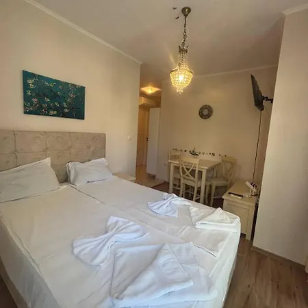 Dawn Park Deluxe Apartmanhotel Napospart