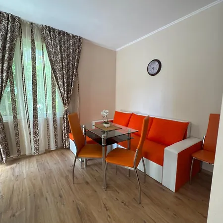 Lägenhetshotell Dawn Park Deluxe Slăntjev Brjag