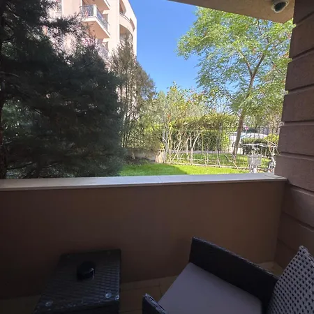 Dawn Park Deluxe Lägenhetshotell 3*