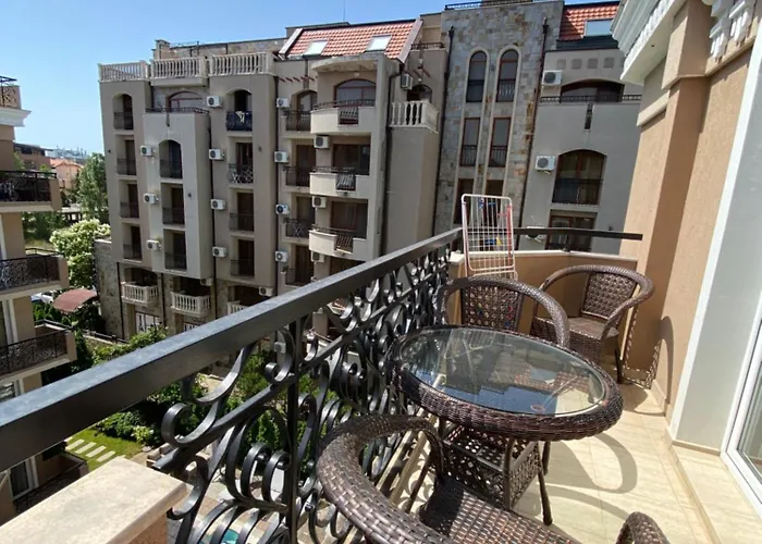 Aparthotel Dawn Park Deluxe 4*