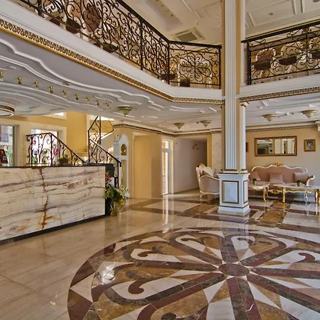 Dawn Park Deluxe Aparthotel