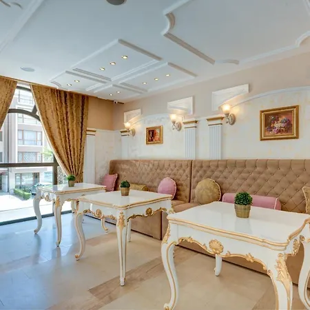 شقة فندقية Dawn Park Deluxe 4*