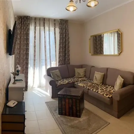 Dawn Park Deluxe Apart-hotel 3*