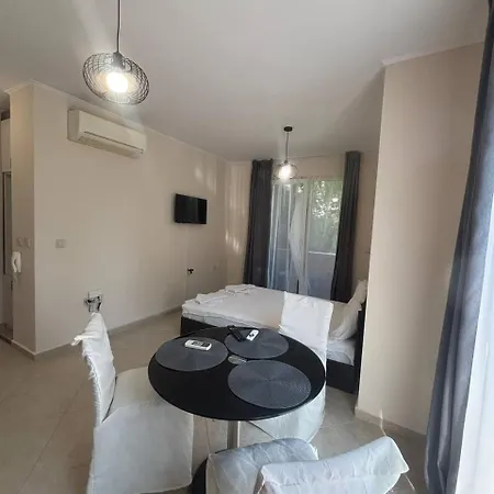 Dawn Park Deluxe ساني بيتش