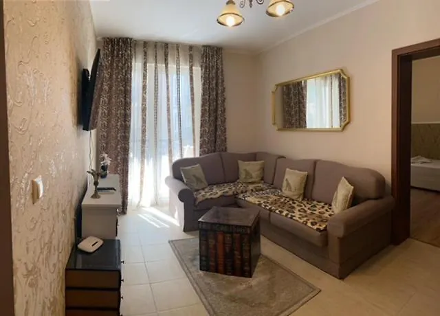 Dawn Park Deluxe Apart-hotel 4*