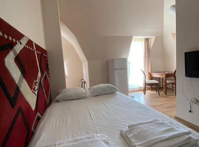 Apart-hotel Dawn Park Deluxe 4*