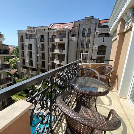 Апарт-отель Dawn Park Deluxe 4*