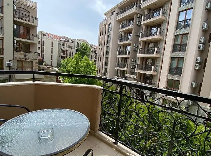 Dawn Park Deluxe Солнечный берег