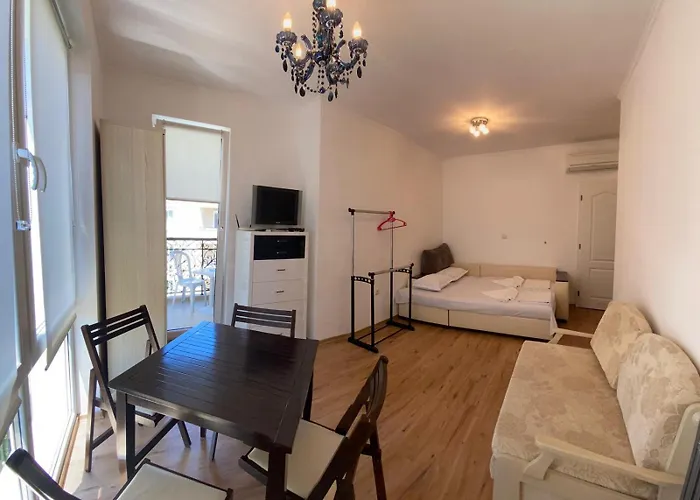 Апарт-отель Dawn Park Deluxe