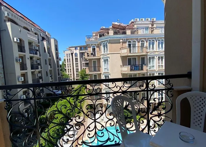 Апарт-отель Dawn Park Deluxe Солнечный берег