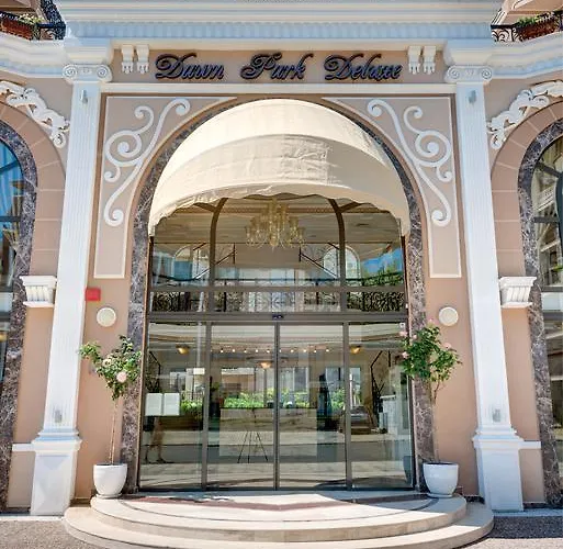 Dawn Park Deluxe Апарт-отель 4*